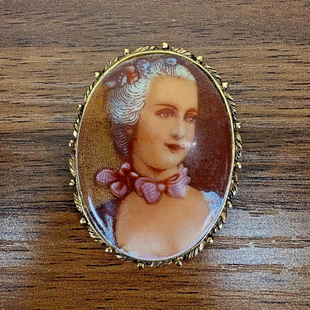 Vintage Porcelain Victorian lady Brooch  1 3/4 inches‎ 1960